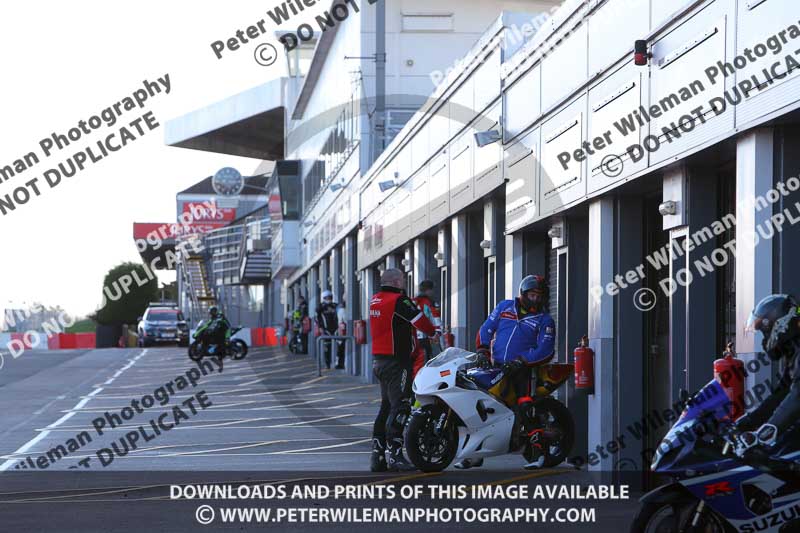 donington no limits trackday;donington park photographs;donington trackday photographs;no limits trackdays;peter wileman photography;trackday digital images;trackday photos